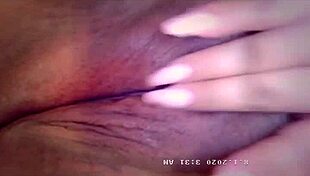 clean pussy gets intense masturbation with fingers and toys 😏