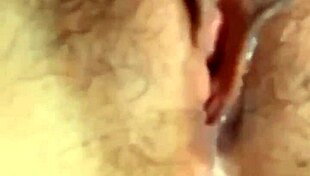 Nhẫn Rose: A Glimpse into Vietnamese Cultural Charm