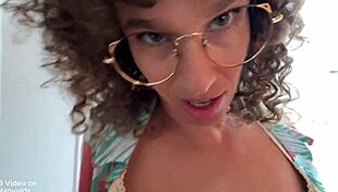 Stepmom finds a new roommate, huh? 😜