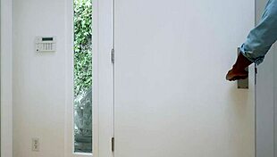 Babe Gets Wobbly Legs From BBC Orgasms