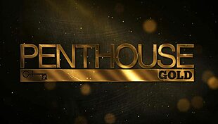 Julia Ann's Blonde Bombshell Clit Sucked in Hot Lesbian Scene!