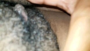 rubbing my clit on her hole 😍