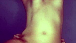 Von hinten gefickt zum squirten mit meiner pussy