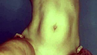 Von hinten gefickt zum squirten mit meiner pussy