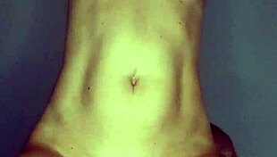 Von hinten gefickt zum squirten mit meiner pussy