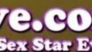 Look at me shaving my pussy underwater