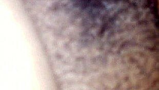 rubbing my clit on her hole 😍