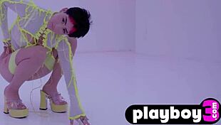 I can't believe mia valentine's big ass looks so amazing while she undresses and poses, it's so hot!