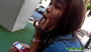 Tuktukpatrol Thai amateur delight fucked with big cock facial 😍