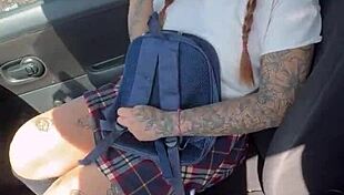 i can’t believe taxista took advantage of her with no fare money