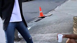 fodendo o morador de rua with ladyboy anal