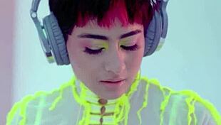 I can't believe mia valentine's big ass looks so amazing while she undresses and poses, it's so hot!