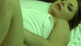 Teen stretches moist holes