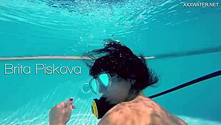 Brita Piskova Masturbates Sensually Underwater in Tight Swimming Pool