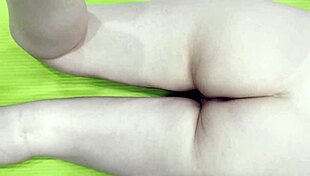 russian student FLEXES naked in YOGA, showing shaved pussy and tits