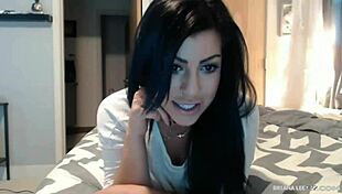 Watch Briana Lee Masturbate on Webcam!