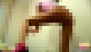 watch my cute 18+ european panties flash