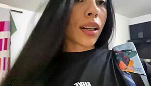 Latina teen 18+ squirts in solo orgasm, licking pussy