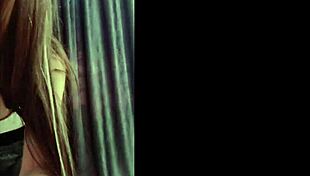 热辣越南韩国中国 JAV 女孩在摄像头前，哇！ 😍