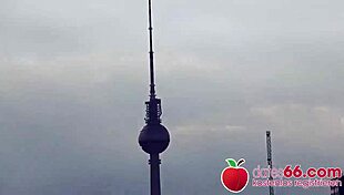 Pobral sem blondinko najstnico v baru za POV pofuk