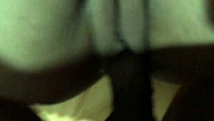 con mi deliciosa novia andrea dando rico masaje de bolas con lengua y venida en boca 😋