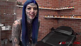 australian beauty amber luke gets a new nose tattoo