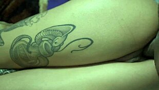 Violet gets her ass massaged and fucked 😈