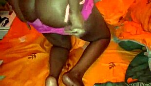 Big booty girlfriend teases friend with her ass in detailed scenes