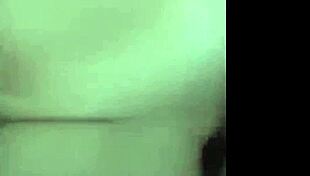 Indonesian girl Gadis in wild homemade action till she's breathless