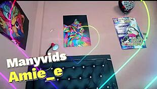 Шлюха забивает его слюной во время интенсивного глубокого горла в дикой встрече