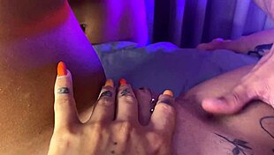 Chupou bucetinha até esguichar squirt