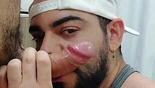 Turista curioso visits mr bumbum brasil