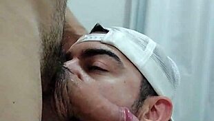 Turista curioso visits mr bumbum brasil