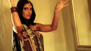 Stripteasing And Seducing Technique To Dance Fully