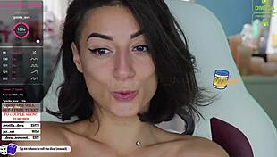 Darsy performs a simple web chat show