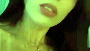 Teen trappers capture shemale selfies and clients