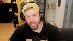 embarrassing cumshot in shower with mommy teacher in summertime saga