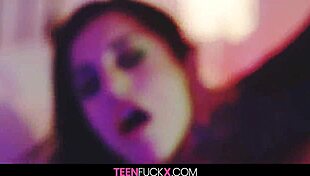 Remaja Spanyol 18+ Terima Kontol Besar Dalam Dalam Pussy