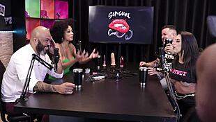 Young couple's sensual experience with Brazilian bodybuilders Paloma and AndrÃ