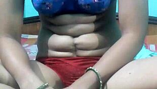 Kavita Removes Her Dress