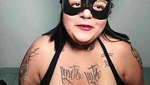 wonder what mary jhuana does with a carrot in private?