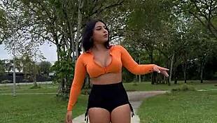 Reencuentro con Thalía Termina en Follada Hardcore Pública con Semen