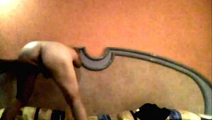 Lulu Checks Into Hotel