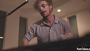 Teens brutally fucked in virtual orgy!