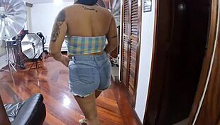 Behind the cameras with the manauara sisters chris and yasmin