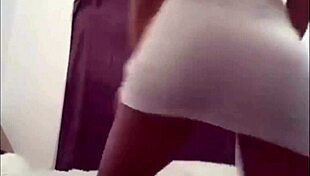 Who has the best latina asses on webcam? Check these amateurs