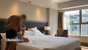 Rakan BBC Kongkek Aku Keras Sambil Suami Cuckold Tengok