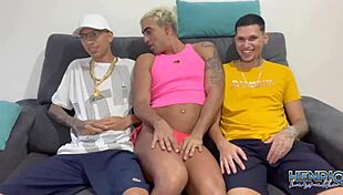 Eu E O Meu Parceiro Comemos O Viado Que Usa Calcinha E Ainda Saio Com Leite Na Cara