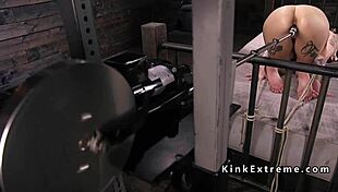 Alt Babe Explores Bondage