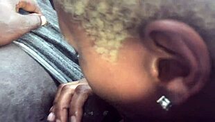 La bombe blonde rencontre une bite monstre dans cette partie 2 excitante. Elle suce avidement la grosse bite noire.